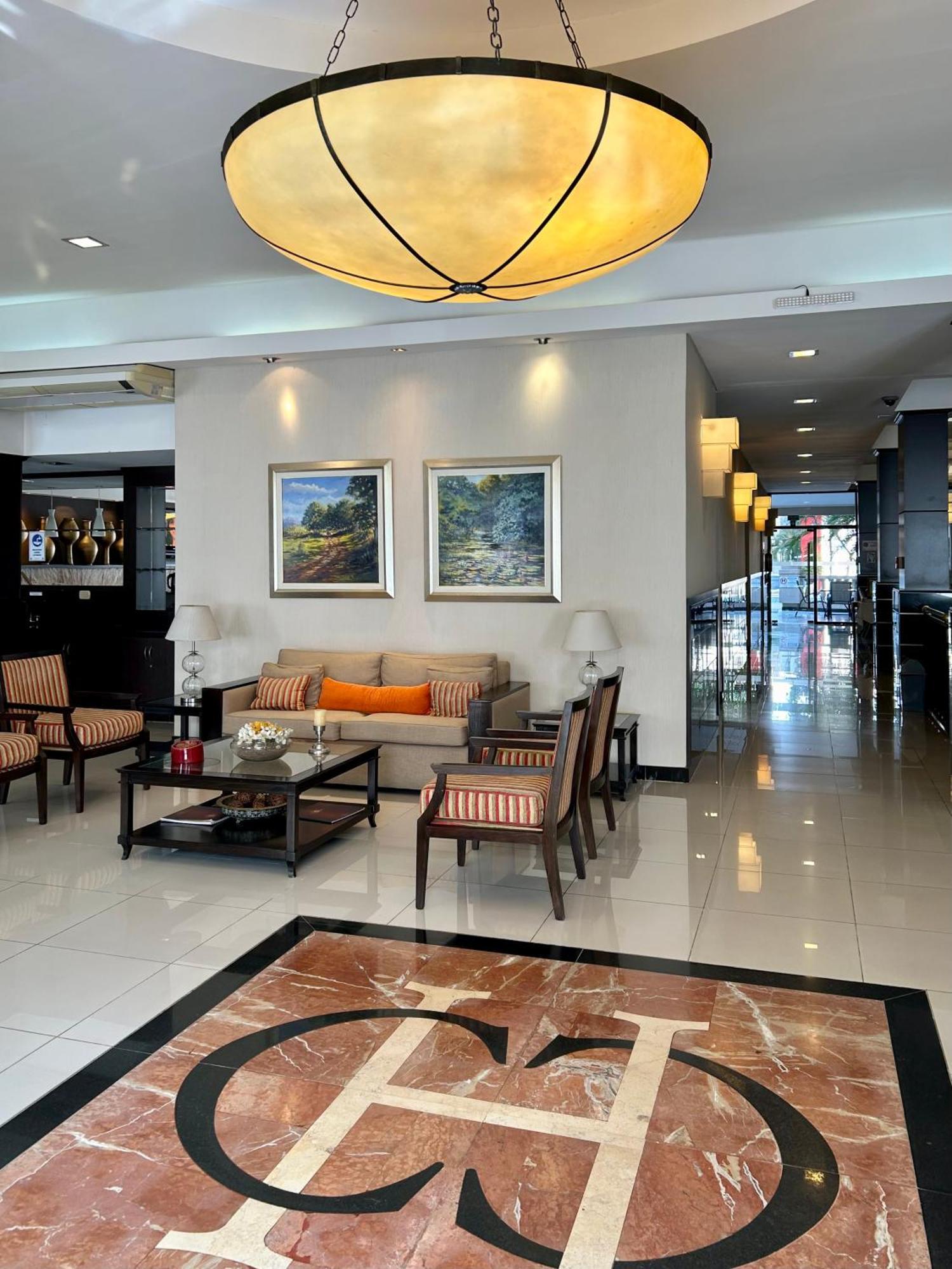 Condado Hotel Casino โกยา ภายนอก รูปภาพ