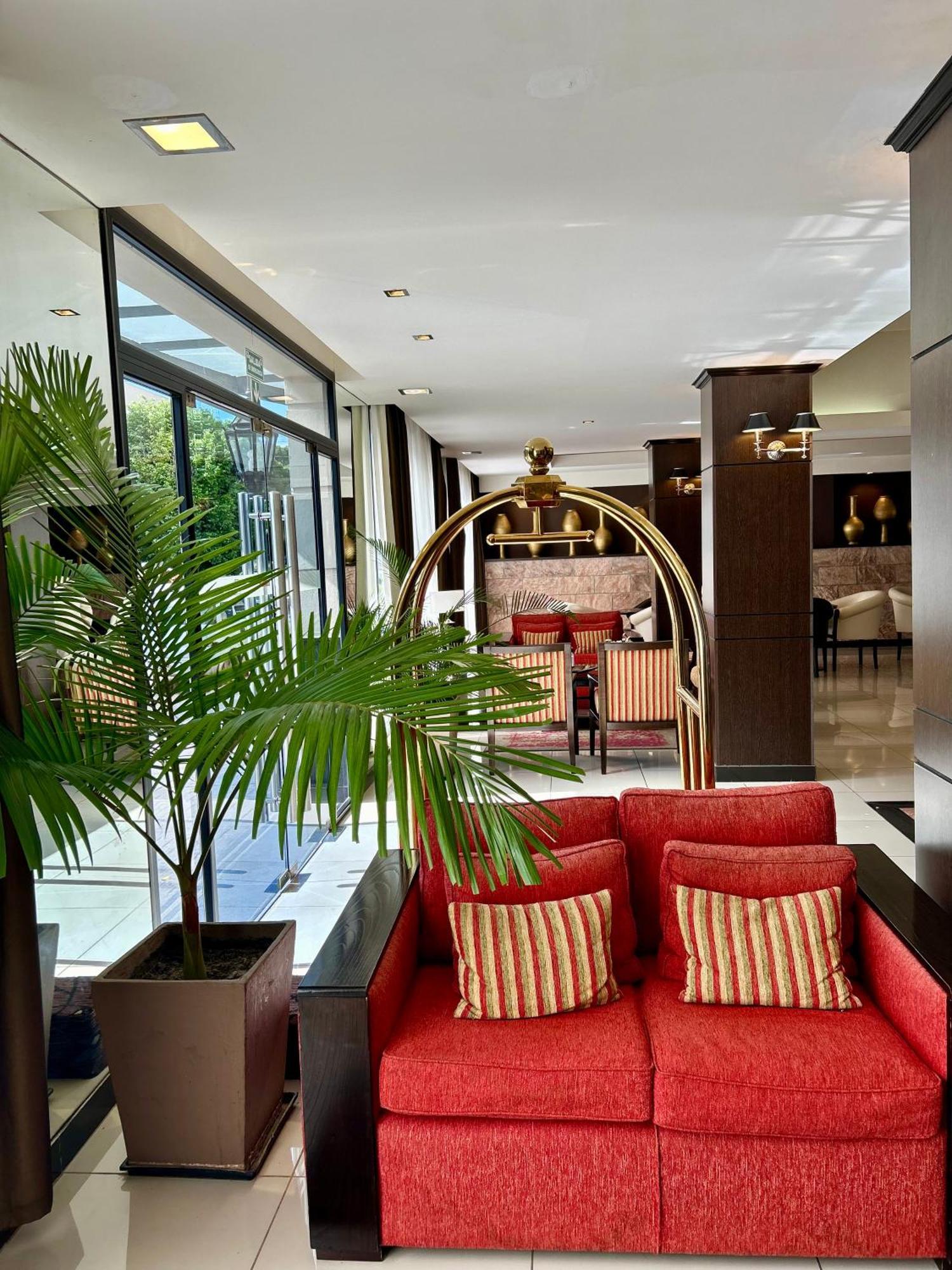 Condado Hotel Casino โกยา ภายนอก รูปภาพ