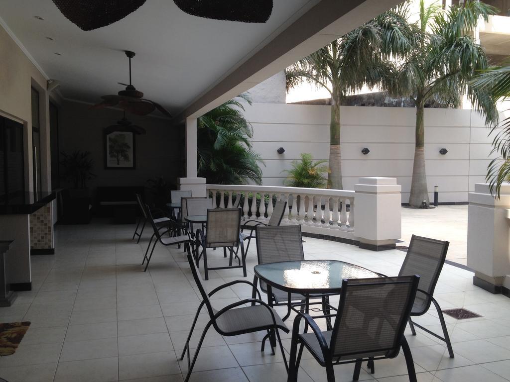 Condado Hotel Casino โกยา ภายนอก รูปภาพ